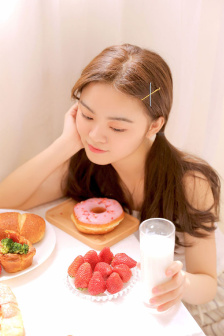 明星专题：朱自清